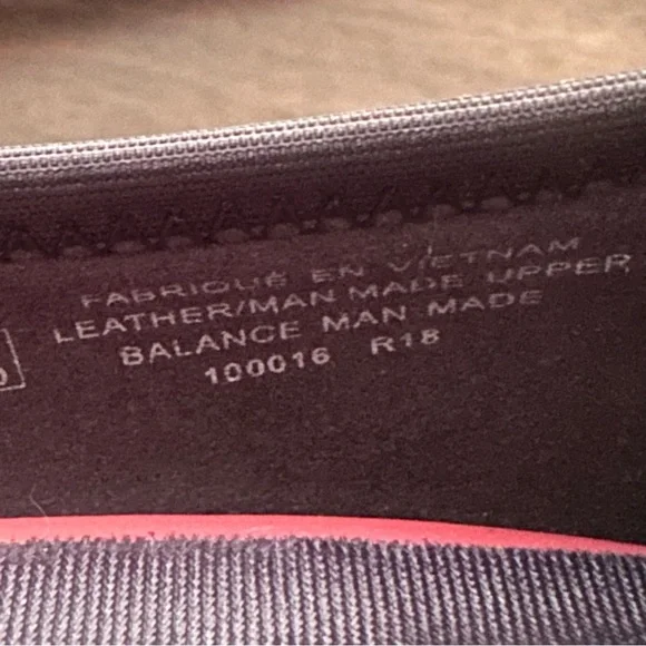 Rockport black suede almond toe pumps heels 9 EUC - Picture 9 of 9